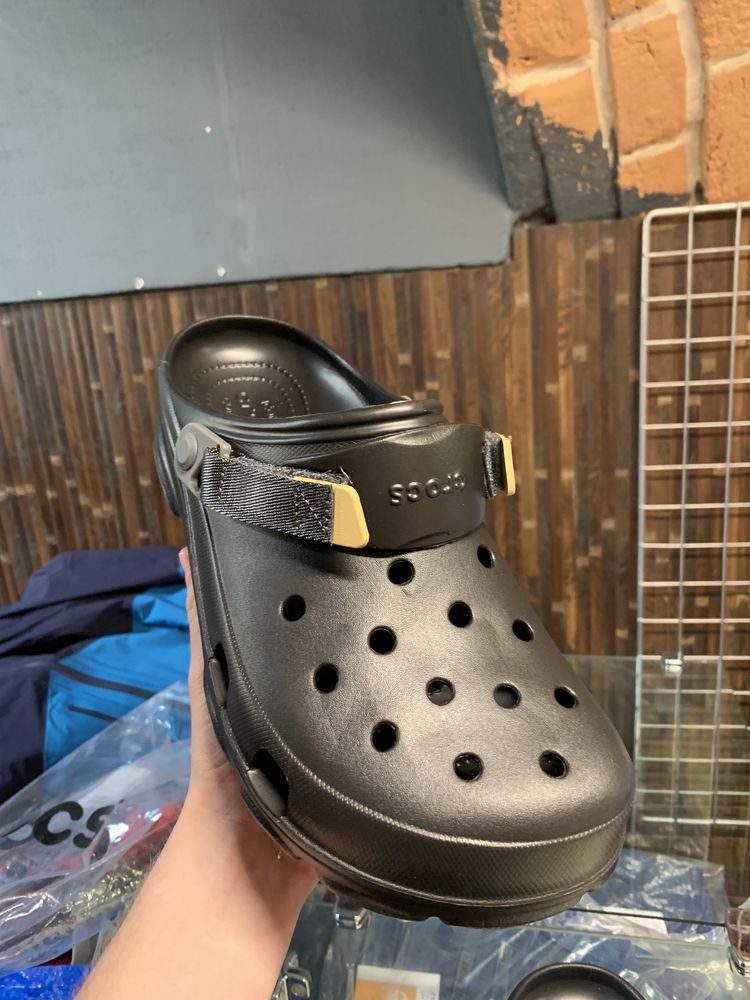 Crocs оригінал сандалі крокси шльопанці літнє взуття туристичні casual