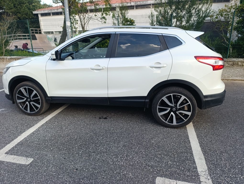 Nissan Qasqai 1.2 Dig-T 360 pack s pele