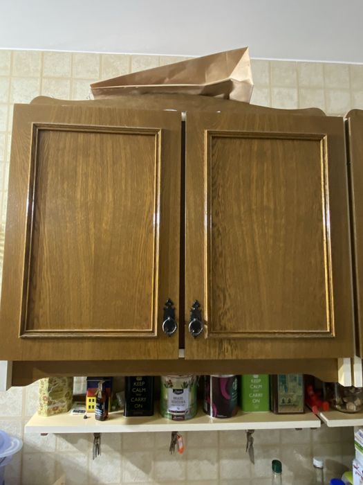 Meble kuchenne - szafki i stol kuchenny