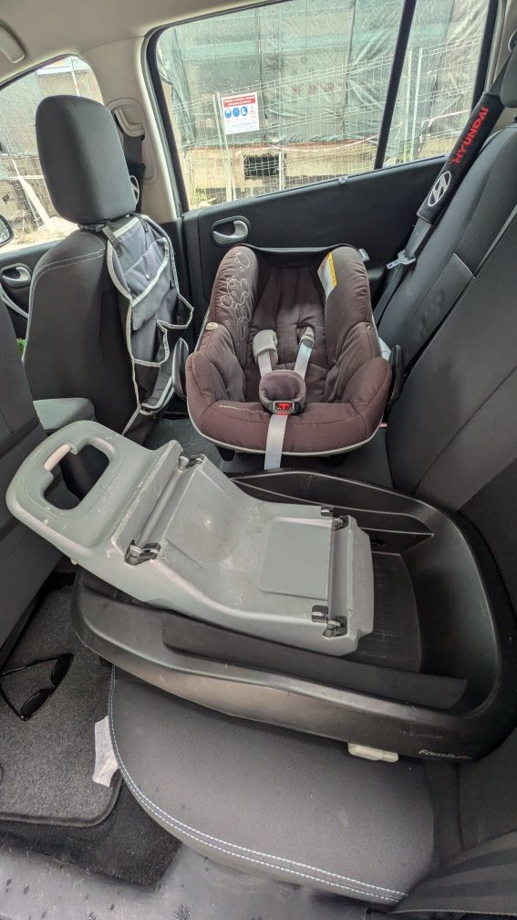 Cadeira auto grupo 0+ com carrinho