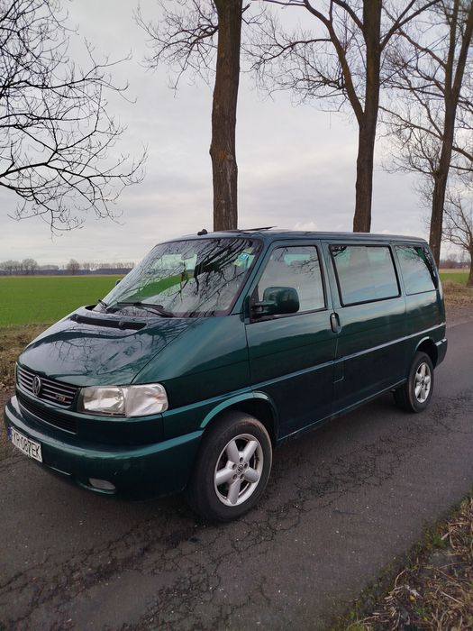 VW T4 Multivan 2,5 151 km AHY 2000