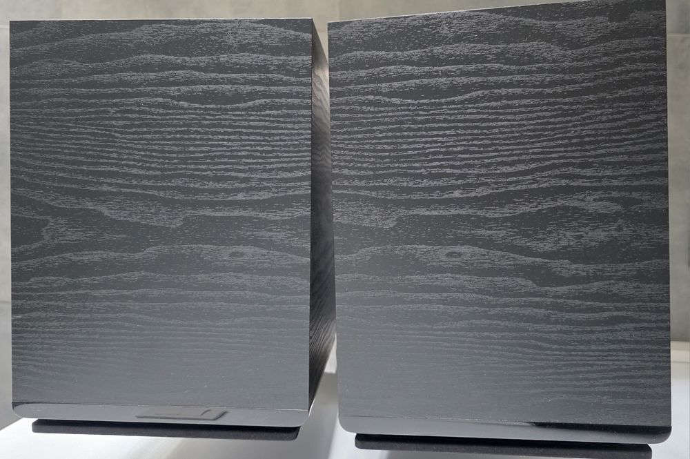 Акустика полочна Magnat 

Signature 503