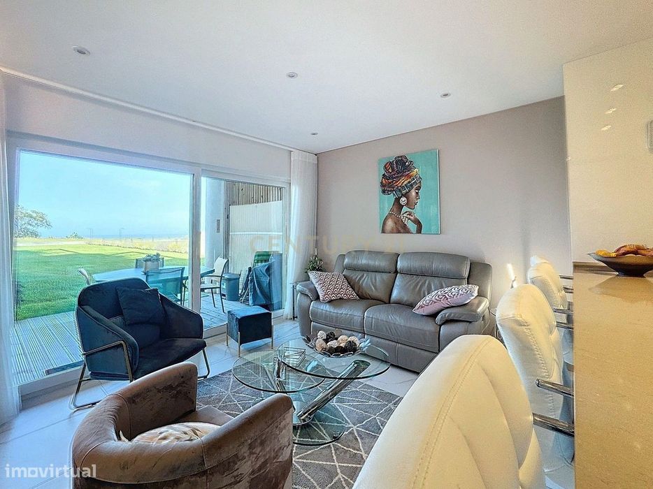 Excelente apartamento T2 - Condomínio de luxo na Nazaré - Vista mar