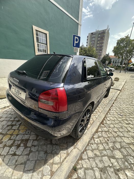 Audi A3 gasolina 1.6 teto solar