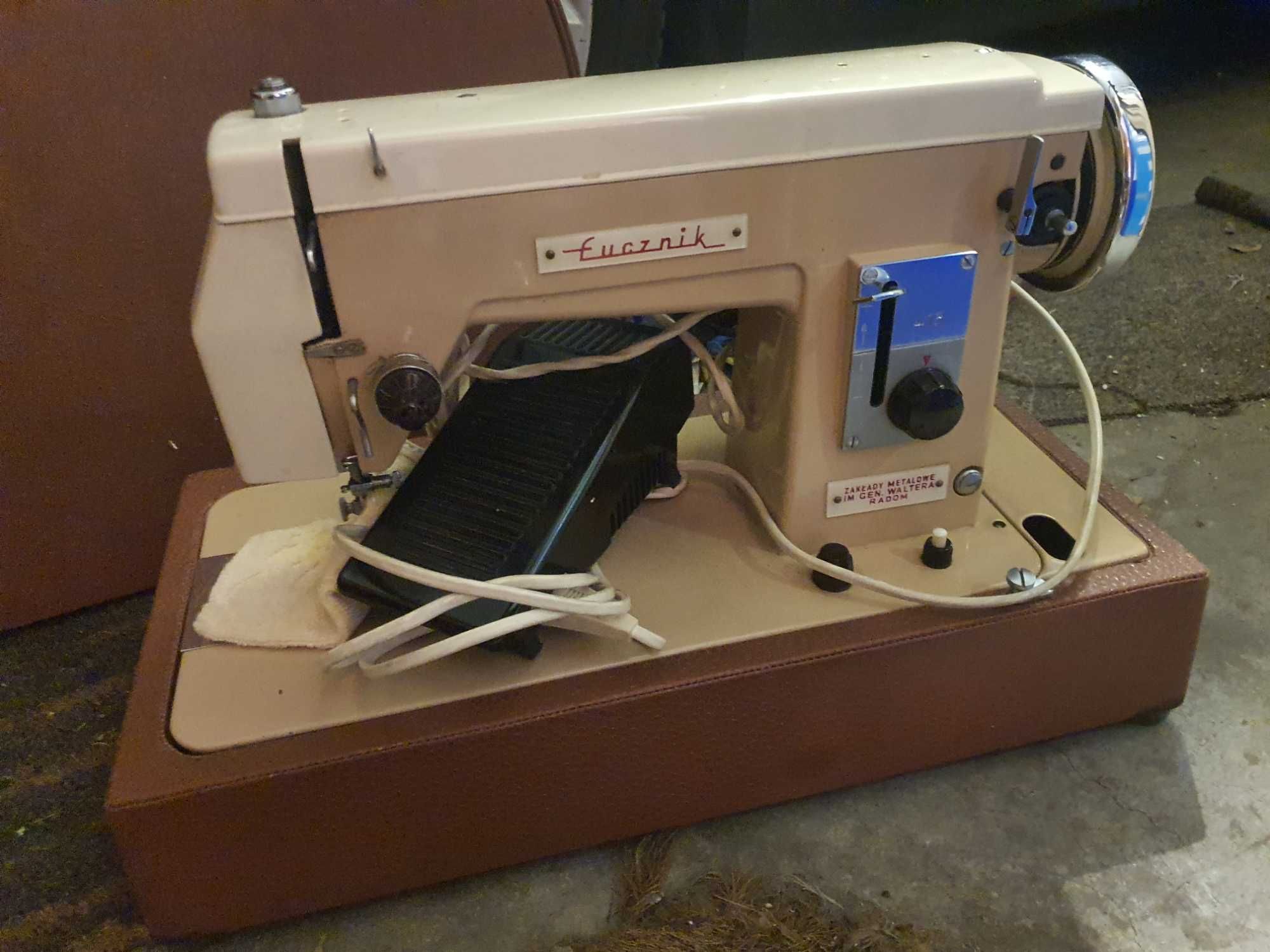 Maszyna do szycia Łucznik 415 model 415