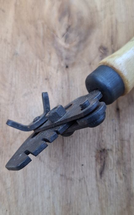 Разводка для пил. Паяльник медный.