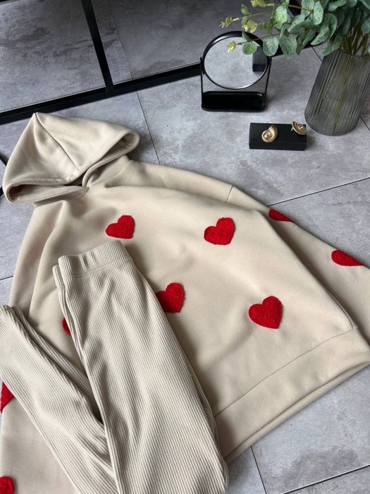Женское худи на флисе с капюшоном+лосины Жіночий костюм в сердечко