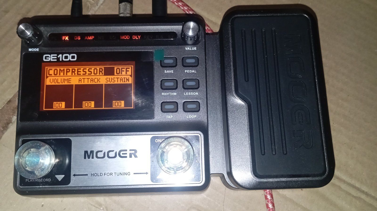 Процессор гитарный mooer ge100 гитарная педаль экспрессии. Distortion.