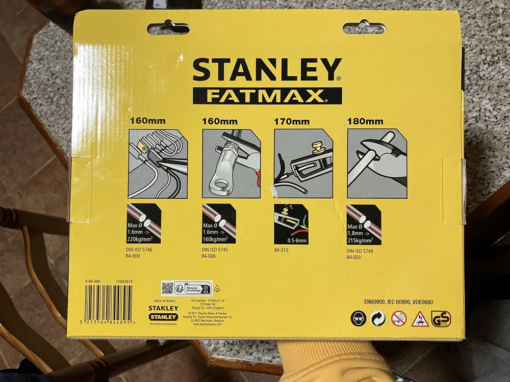 Alicates  isolados Stanley