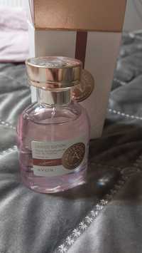 Woda perfumowana artistique Rose Somptueuse edycja limitowana