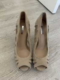 Guess n 38 - beje