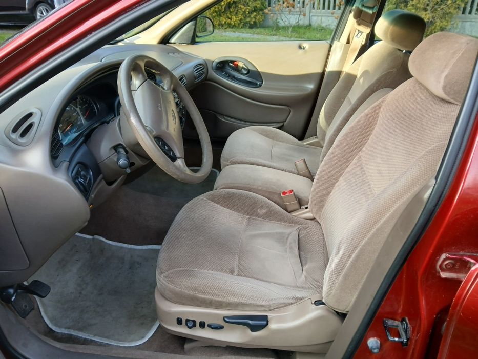 Amerykanski samochod na sprzedaż