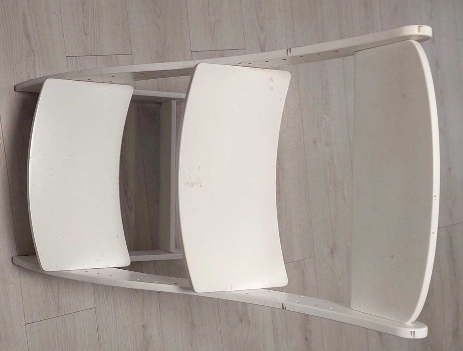 Растущий стул для детей с подставкой для ног белый деревянный