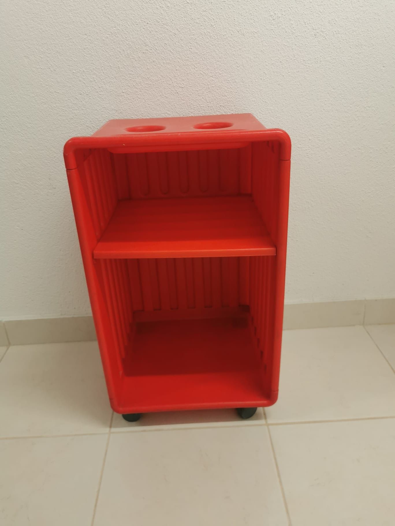 Mesa de cabeceira de criança Ikea
