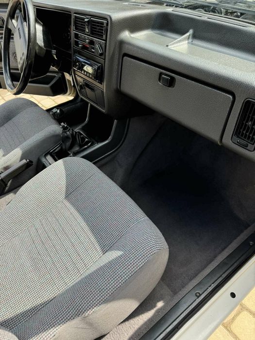 Продам вольво 340