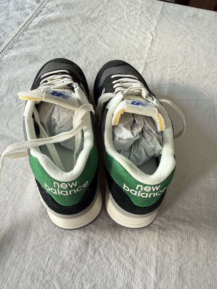 Кросівки new balance