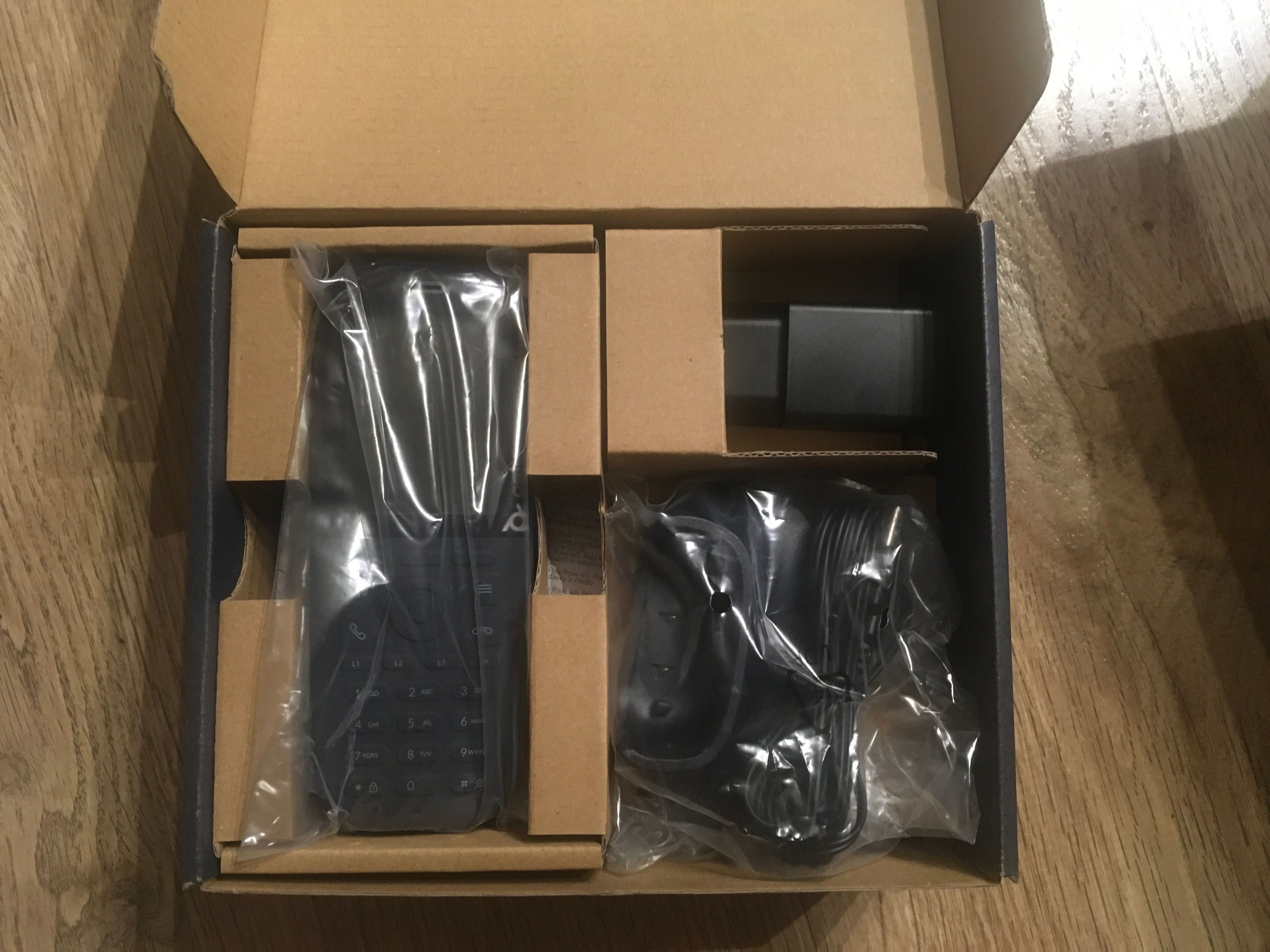 Telefon Poly Rove 30 + B2 Single/Dual Cell DECT stacja bazowa