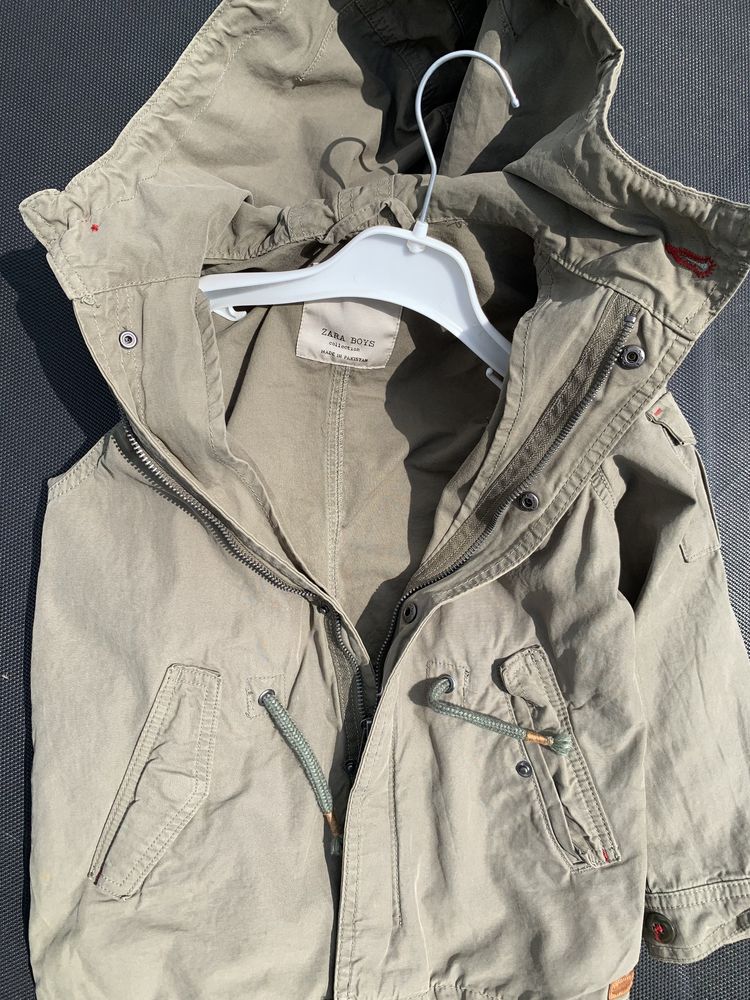 Удлиненная ветровка ZARA для мальчика. Парка на 6-7 лет