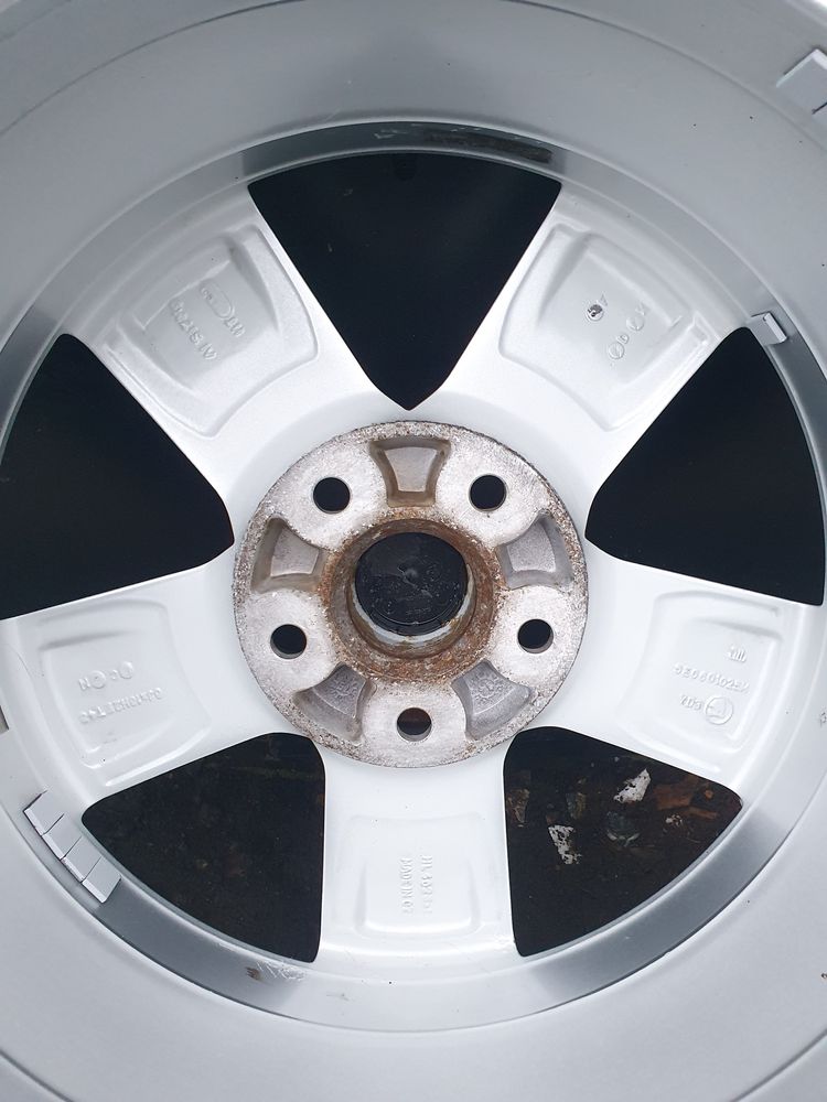 Зимові колеса Skoda диски5/112R16 шини205/55R16 continenta21рік 7мм+