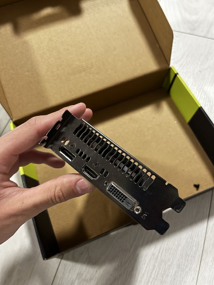 Відеокарта Asus Dual GeForce GTX 1650 OC Edition 4gb GDDR5