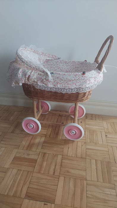 Wozek dla lalek maly