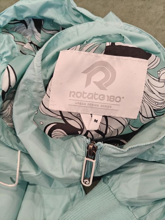 Damska wiatrówka z kapturem Rotate