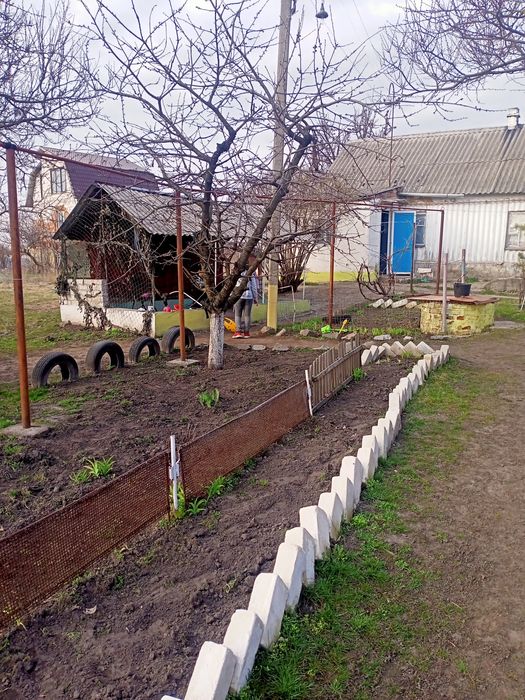 Продается участок16000 дол.