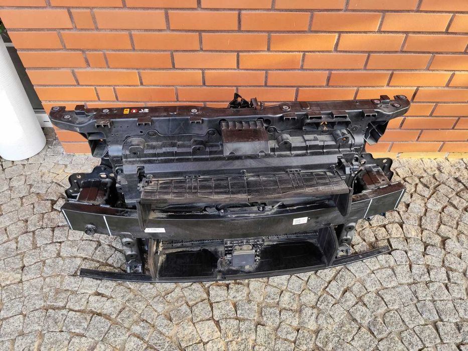 KIA NIRO I Передня панель, телевізор