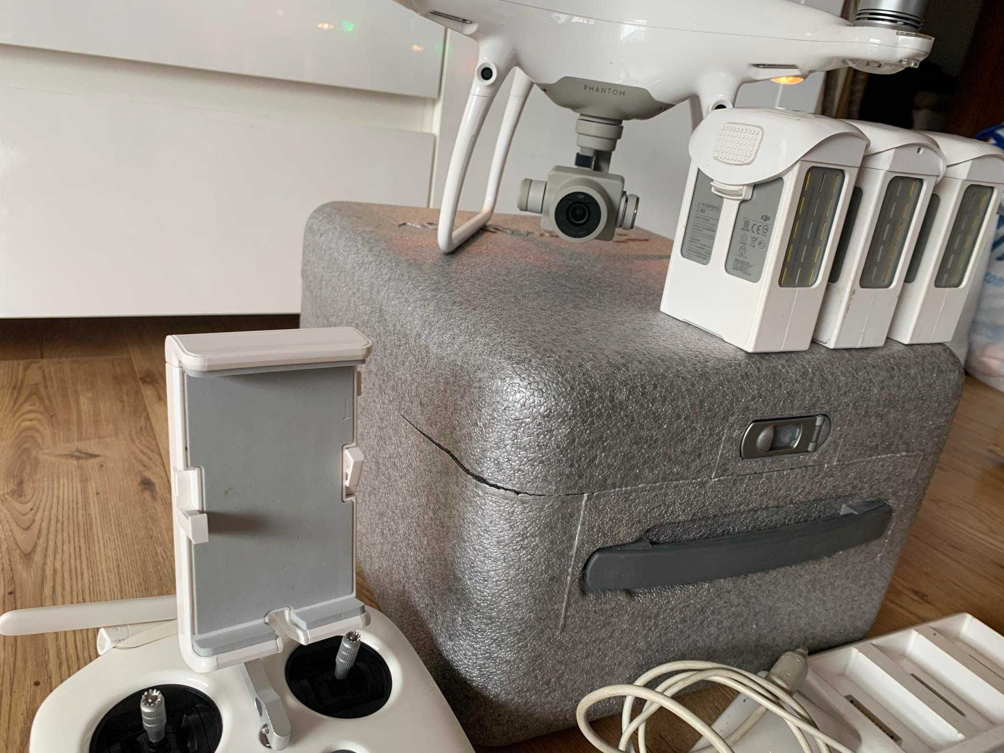 Dron DJI Phantom 4 Advanced zestaw 4 baterie ładowarka komplet śmigieł