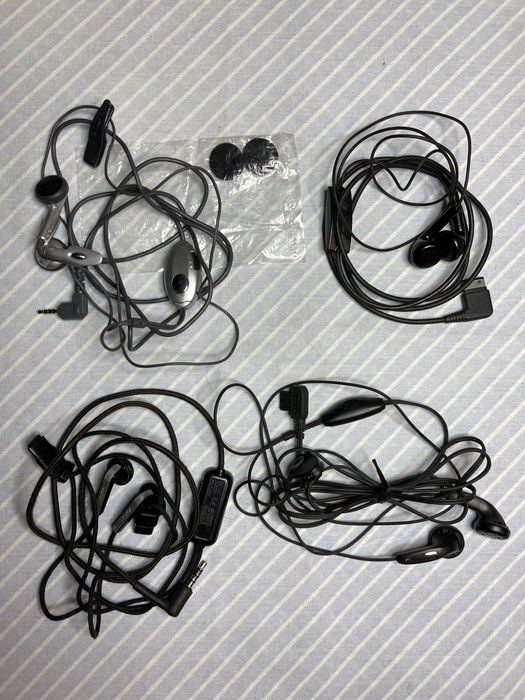 Навушники наушники різні набір