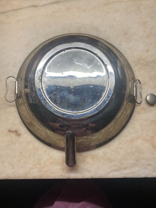 Prato para manter comida quente em banho Maria