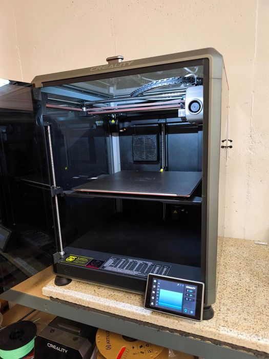 Impressora 3D - Creality K1 Max como nova, pronta a imprimir
