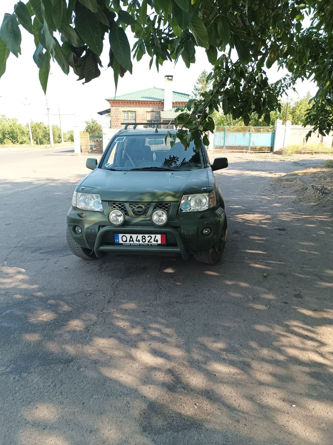 Нісана в доброму стані продаж або обмін 2700 $ без торгу