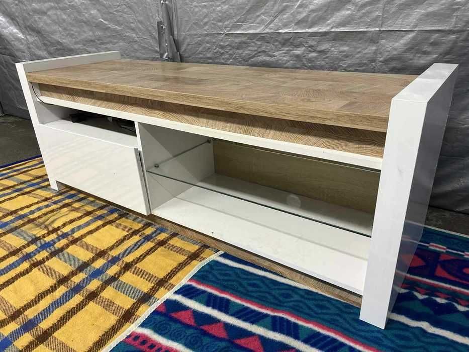 Szafka RTV z ledami 147x46x56 (możliwy transport)