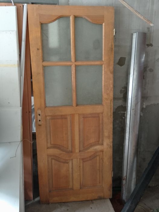 Продам  двері дерев'яні