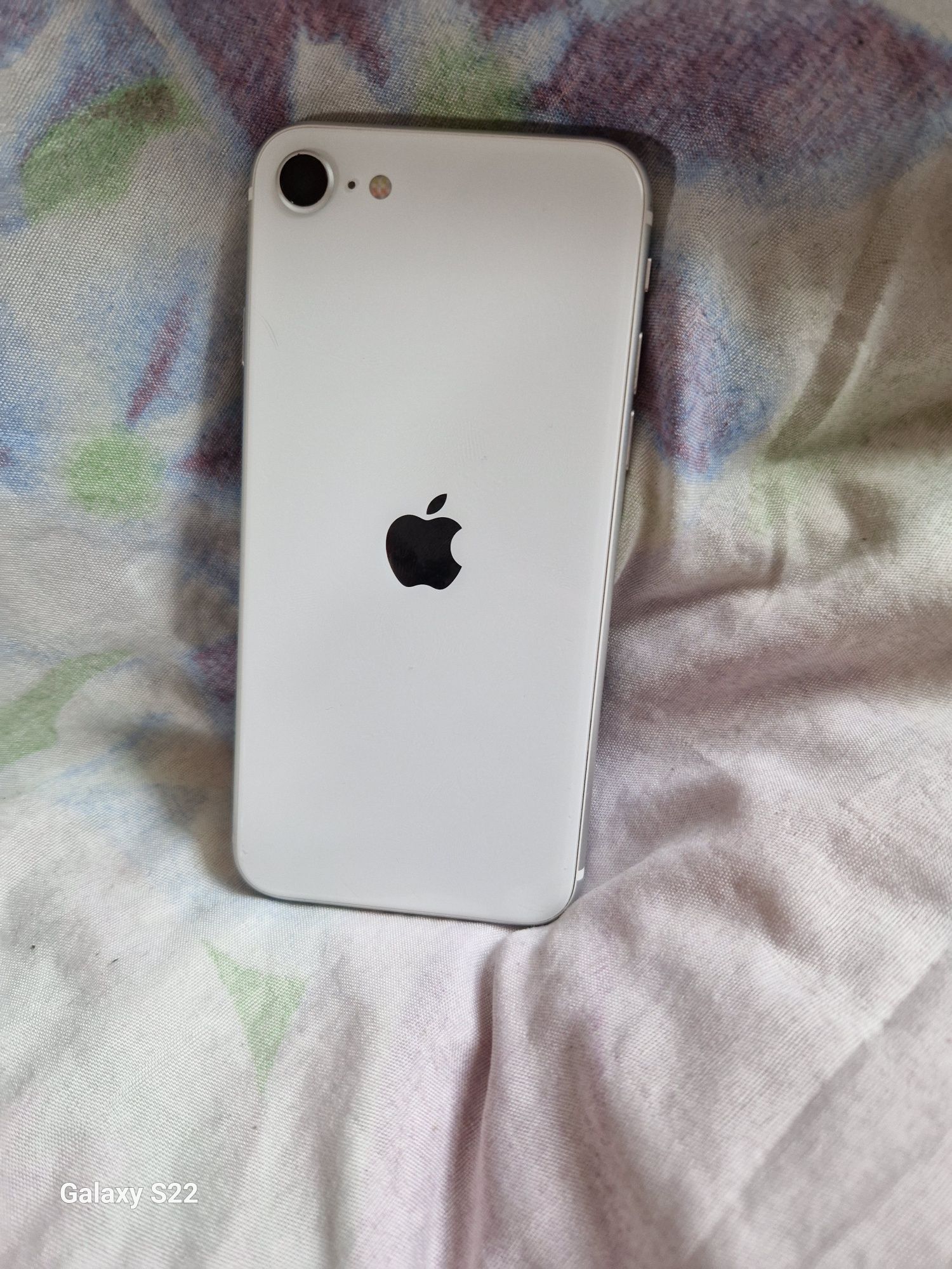 Айфон SE 2 2020iphone 8 СЕ 2 64Гб білий Без пошкоджень проблем акб 92%