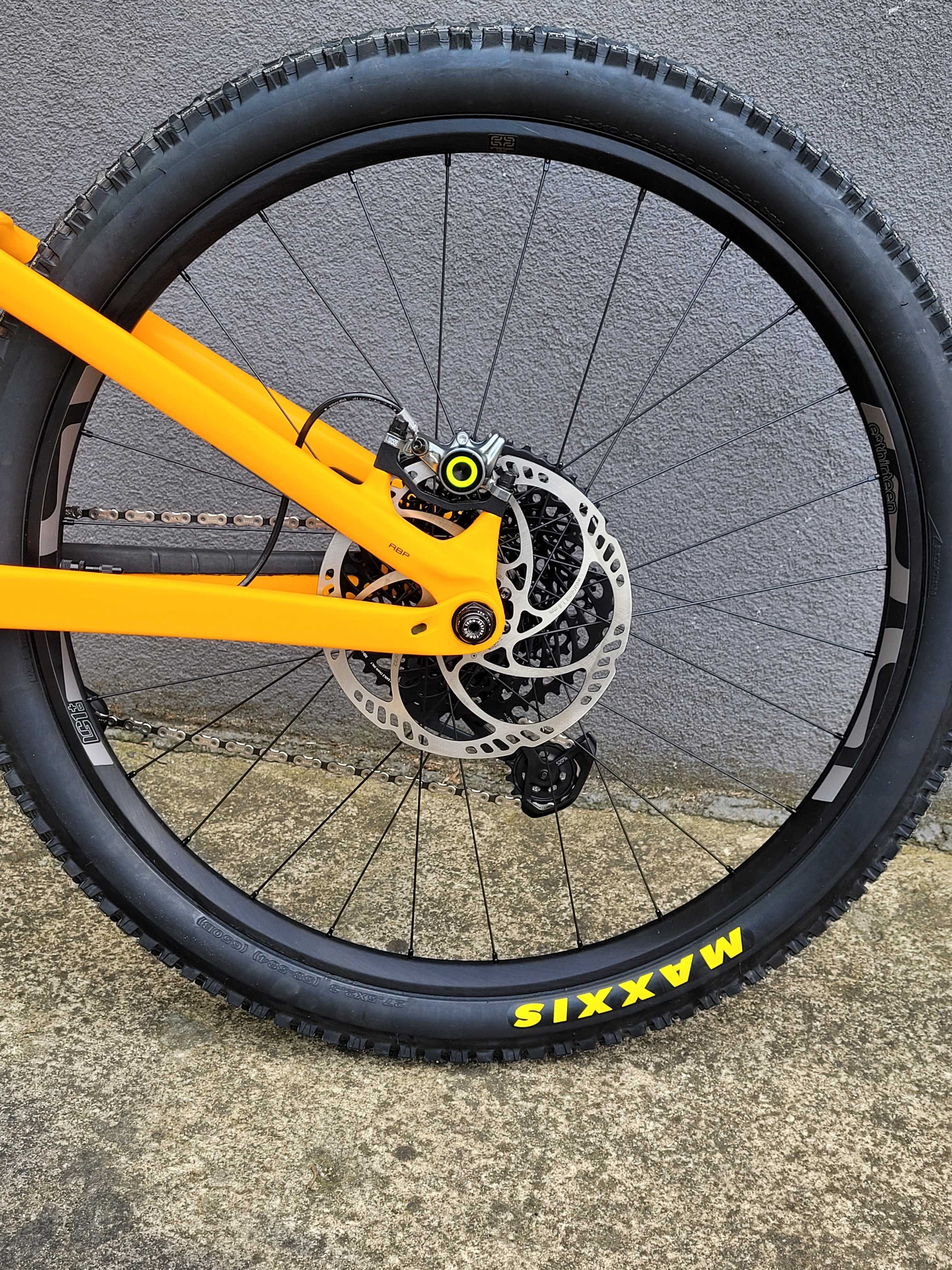 Trek Remedy 9.8 ,L,27.5,karbon,Nowy
