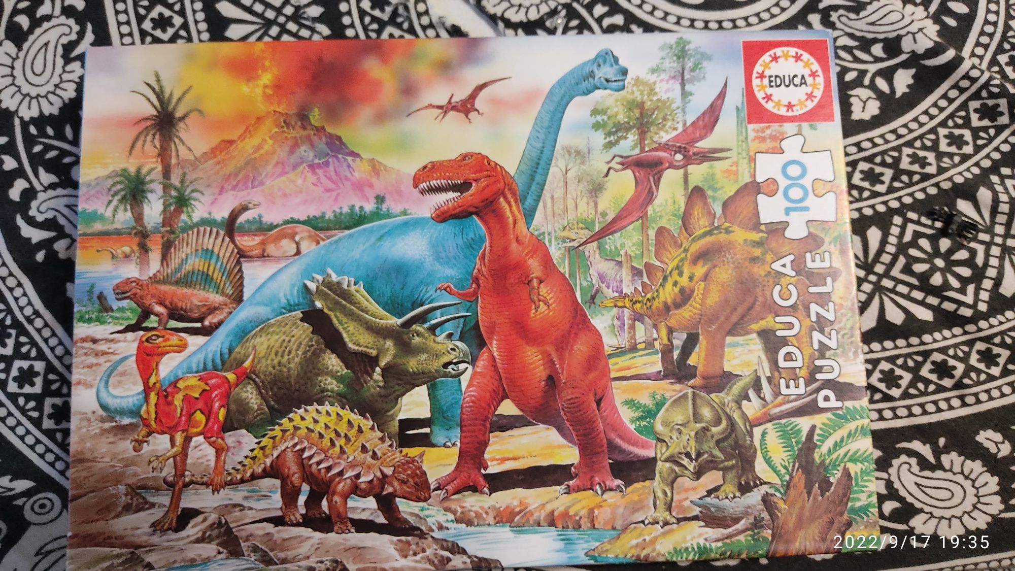 Puzzle marca Educa dinossauros