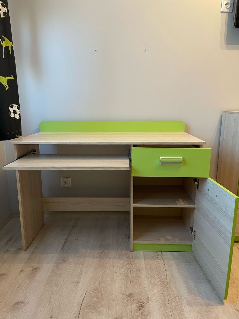 Biurko model LORENTO