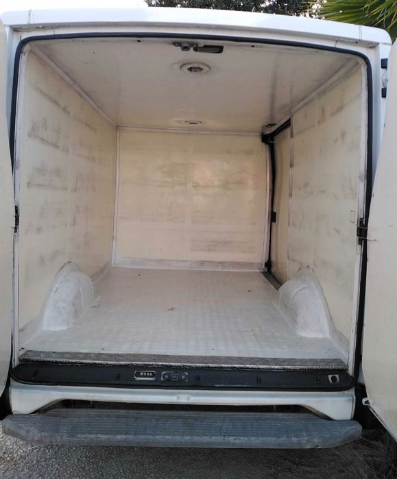 CARRINHAS p/ recolha e transporte de todo o tipo de entulho e resíduos