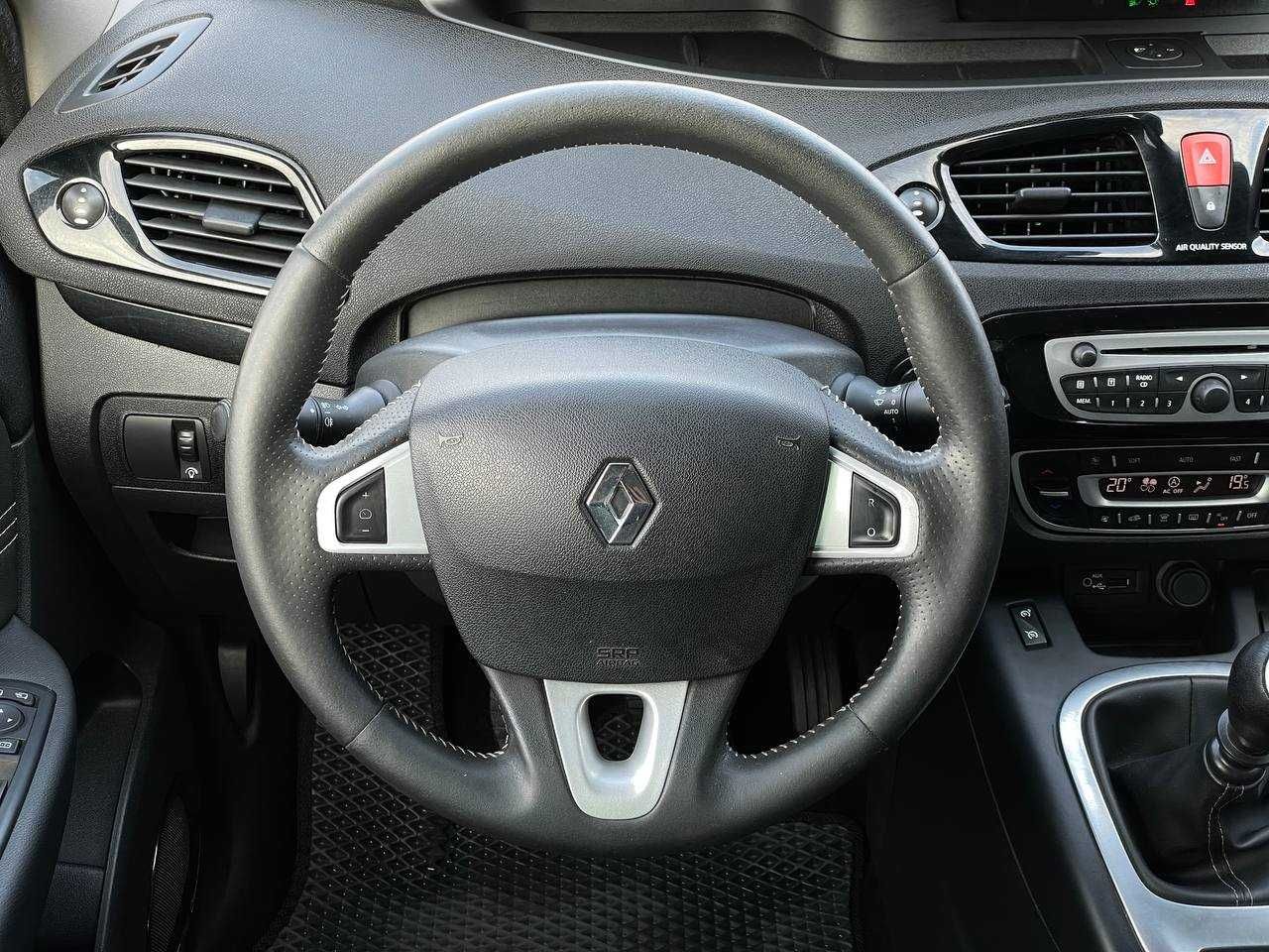 Авто в наявності Renault Grand Scenic Bose 2011 рено