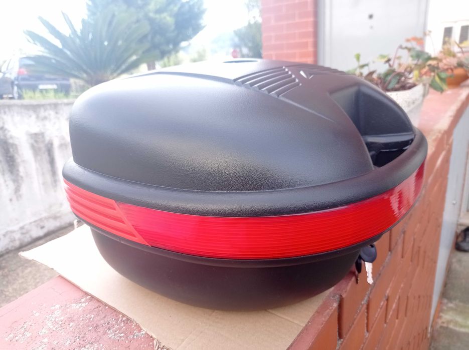 TOP CASE UNIVERSAL 31L