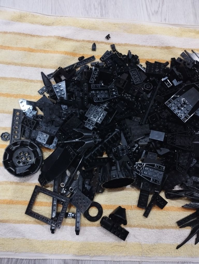 Oryginalne klocki LEGO mix 1kg czarne