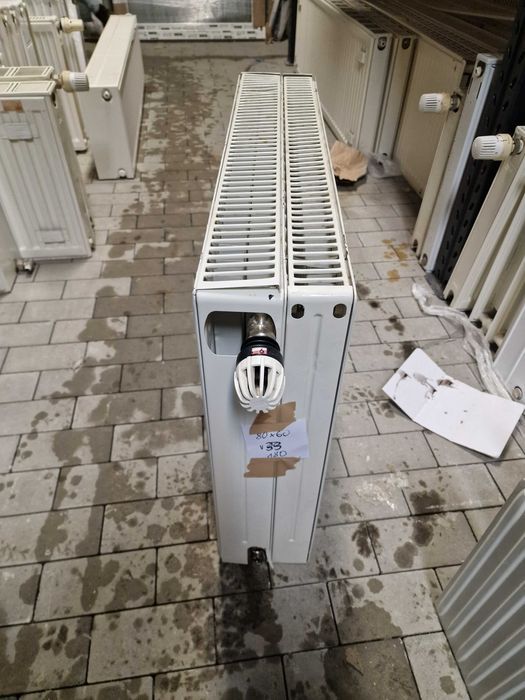 Grzejnik Używany 80x50 V20 / V33