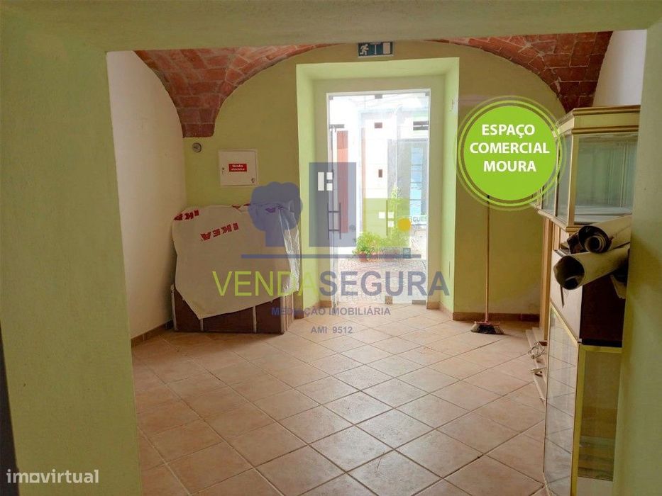 Espaço Comercial 63m2 | Centro da Cidade | Moura