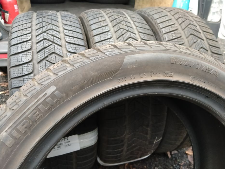 245/45r19 102V XL MO rant 6-7mm 2021r  PIRELLI Sottozero3  V-klasa