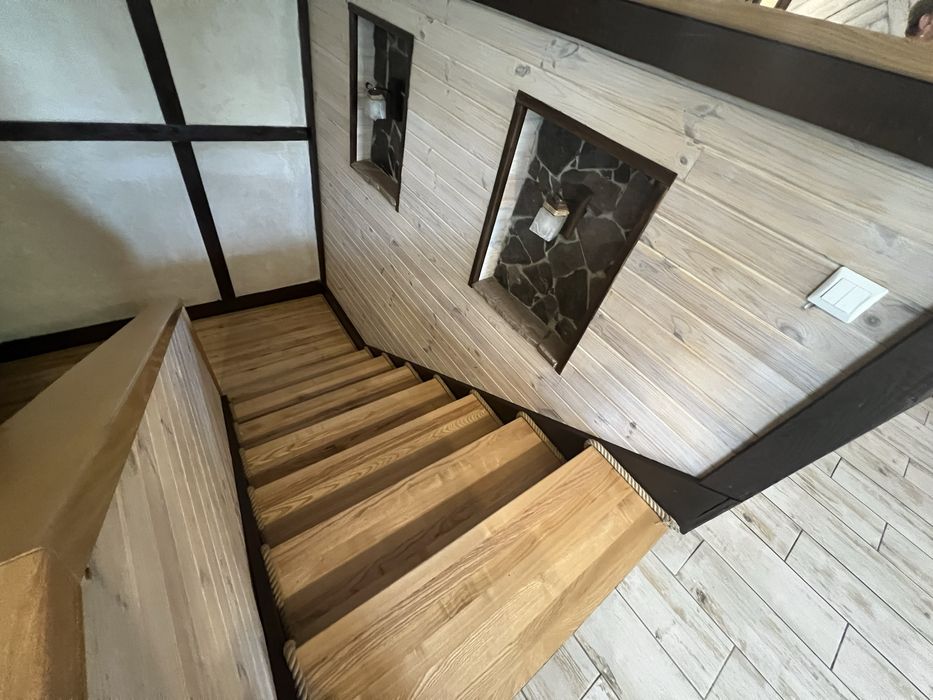 Продаж будинку, Ліщин