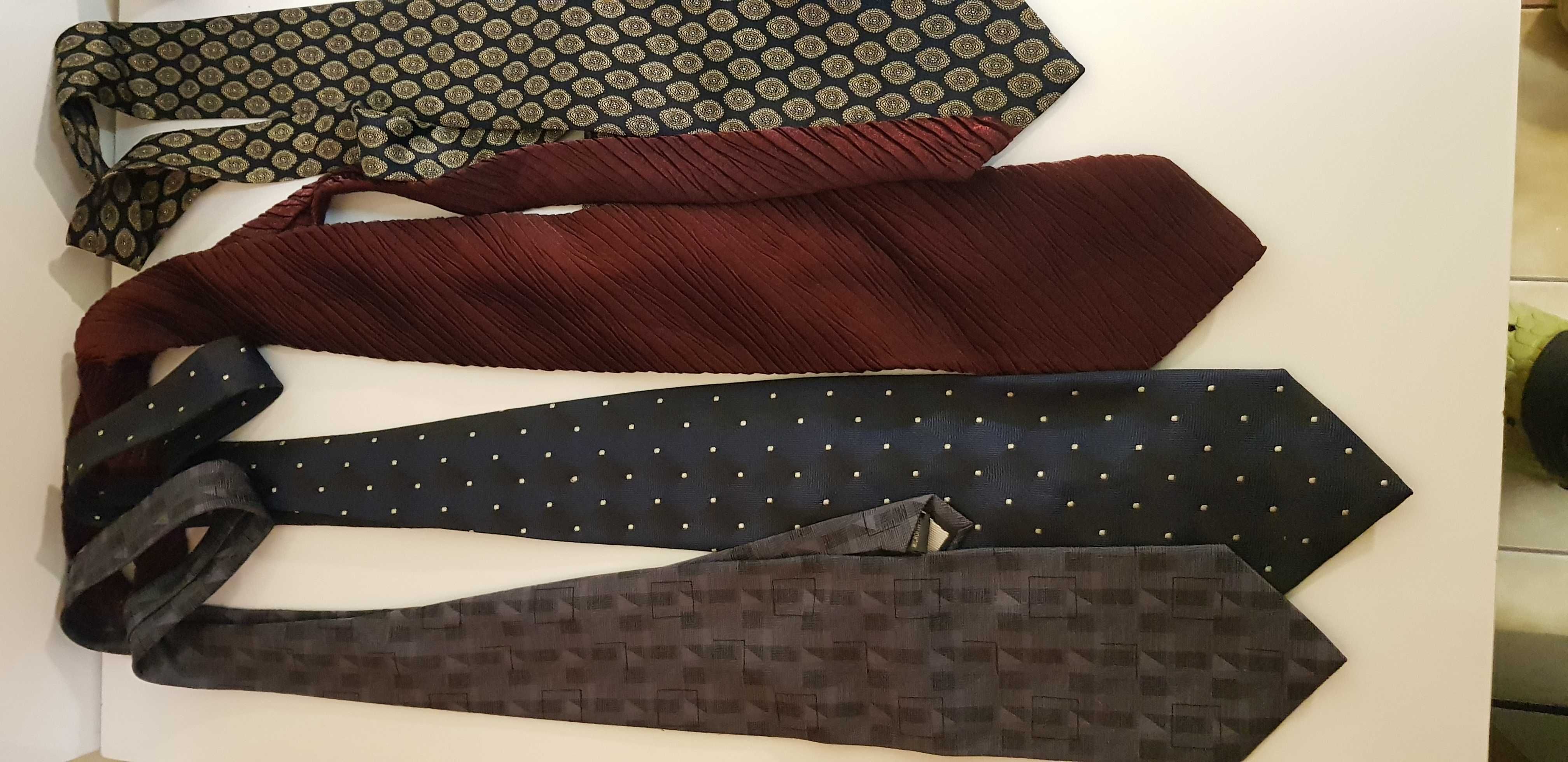 Krawaty z PRL-u 10 sztuk, stan prawie nowy