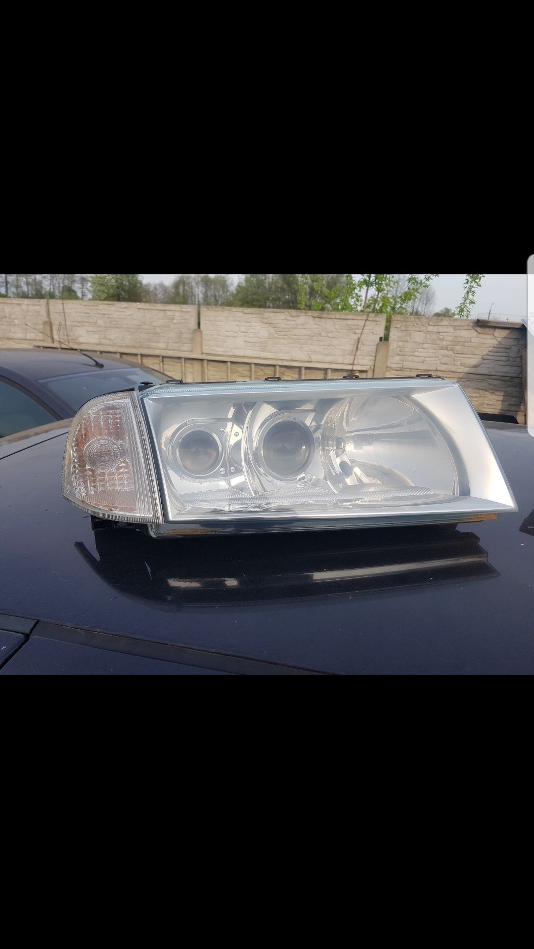 Lampy Xenony  kompl Skoda Octavia 1