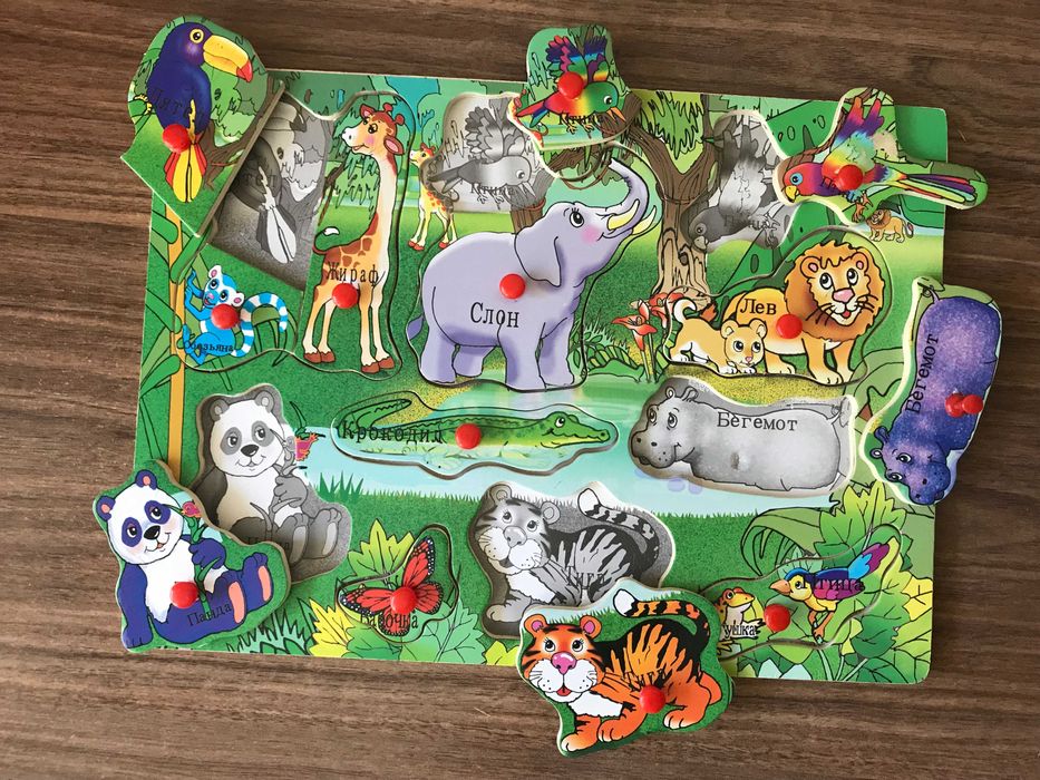 Розвиваюча іграшка рамка-вкладиш «Тварини Африки».